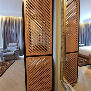 Suite executive
